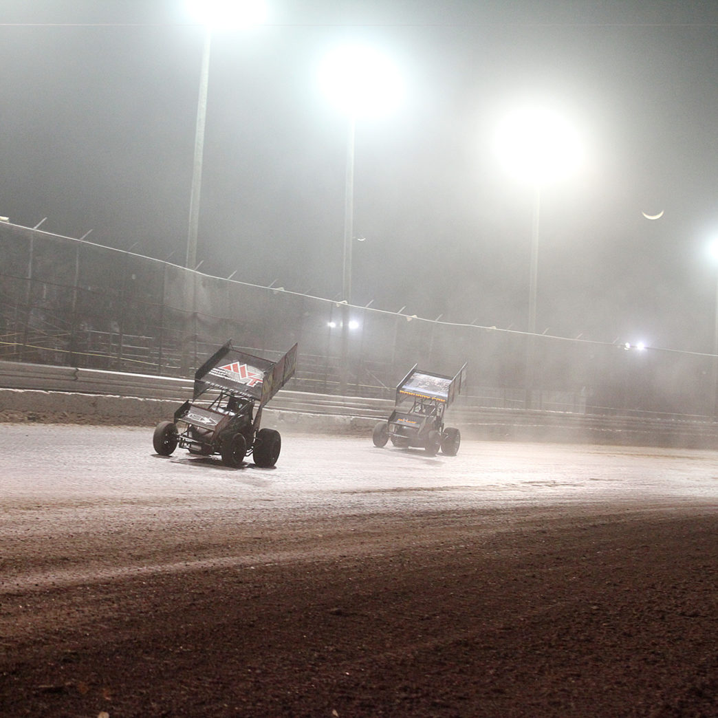 Jason Johnson at Volusia Speedway for The 2016 DIRTcar Nationals. ( Jeffrey Turford / TDP )