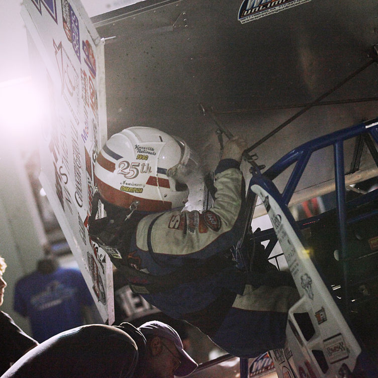 Logan Schuchart at DIRTcar Nationals in Volusia, Florida.( Jeffrey Turford / TDP )