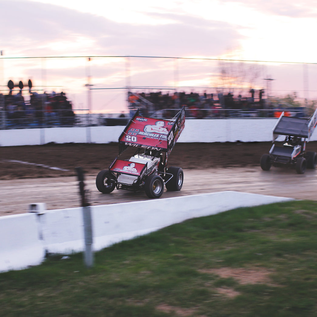 Greg Wilson holds down 5th in the 2nd heat to transfer to the A-Feature at Weedsport 2016. ( Jeffrey Turford / TDP )
