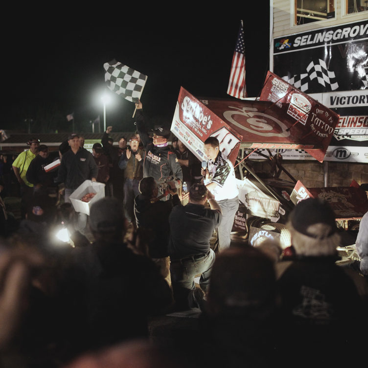 Danny Dietrich passed Dave Blaney on the last lap to win the Arctic Cat All Stars Circuit of Champions event in Selinsgrove–2016. ( Jeffrey Turford / TDP )