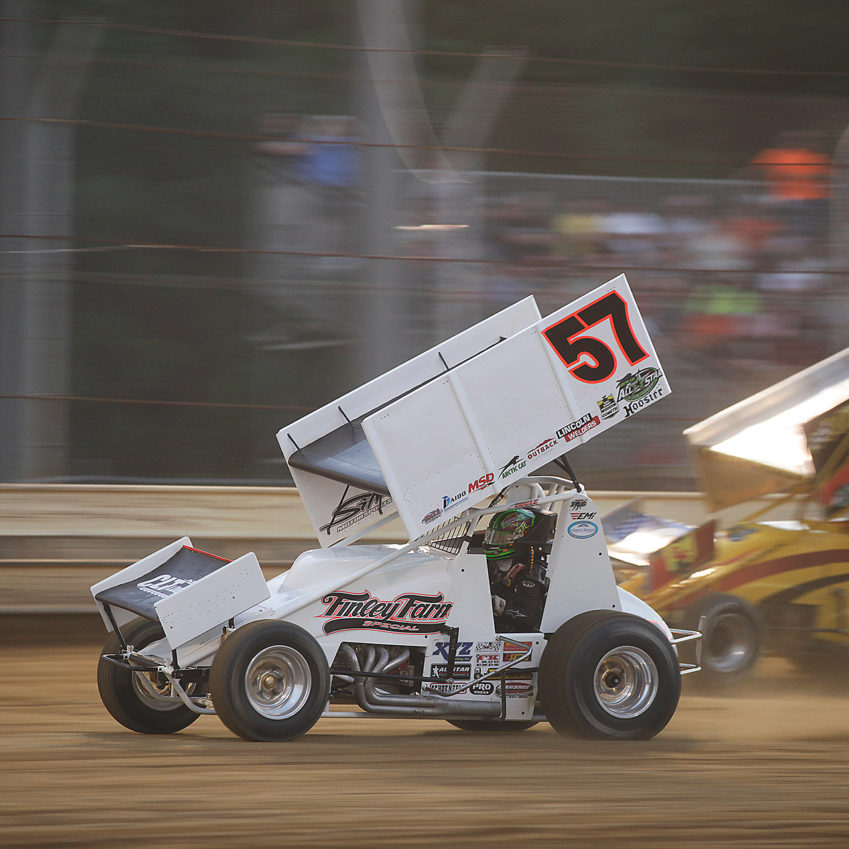Kyle Larson finished 1st in his heat to transfer to the A Feature. ( Jeffrey Turford / TDP )