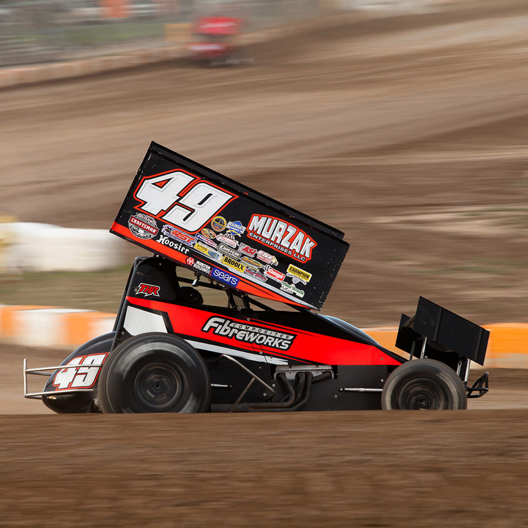 no.49 Scott Kreutter on the gas through turn 4 at Ohsweken Speedway ( Jeffrey Turford / TDP )