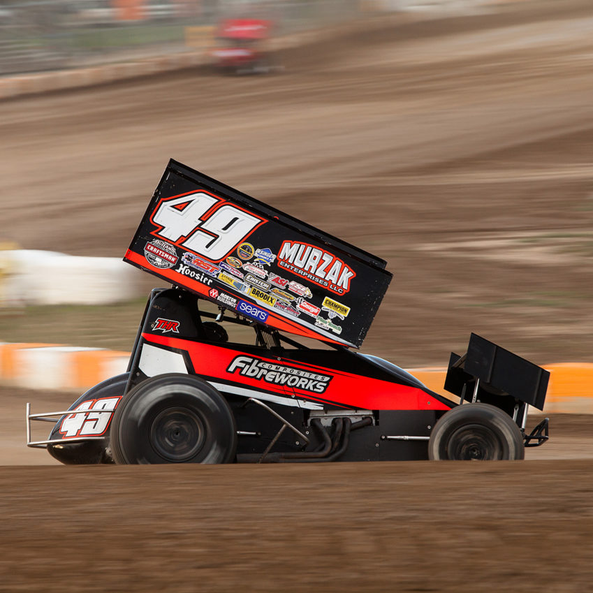 no.49 Scott Kreutter on the gas through turn 4 at Ohsweken Speedway ( Jeffrey Turford / TDP )