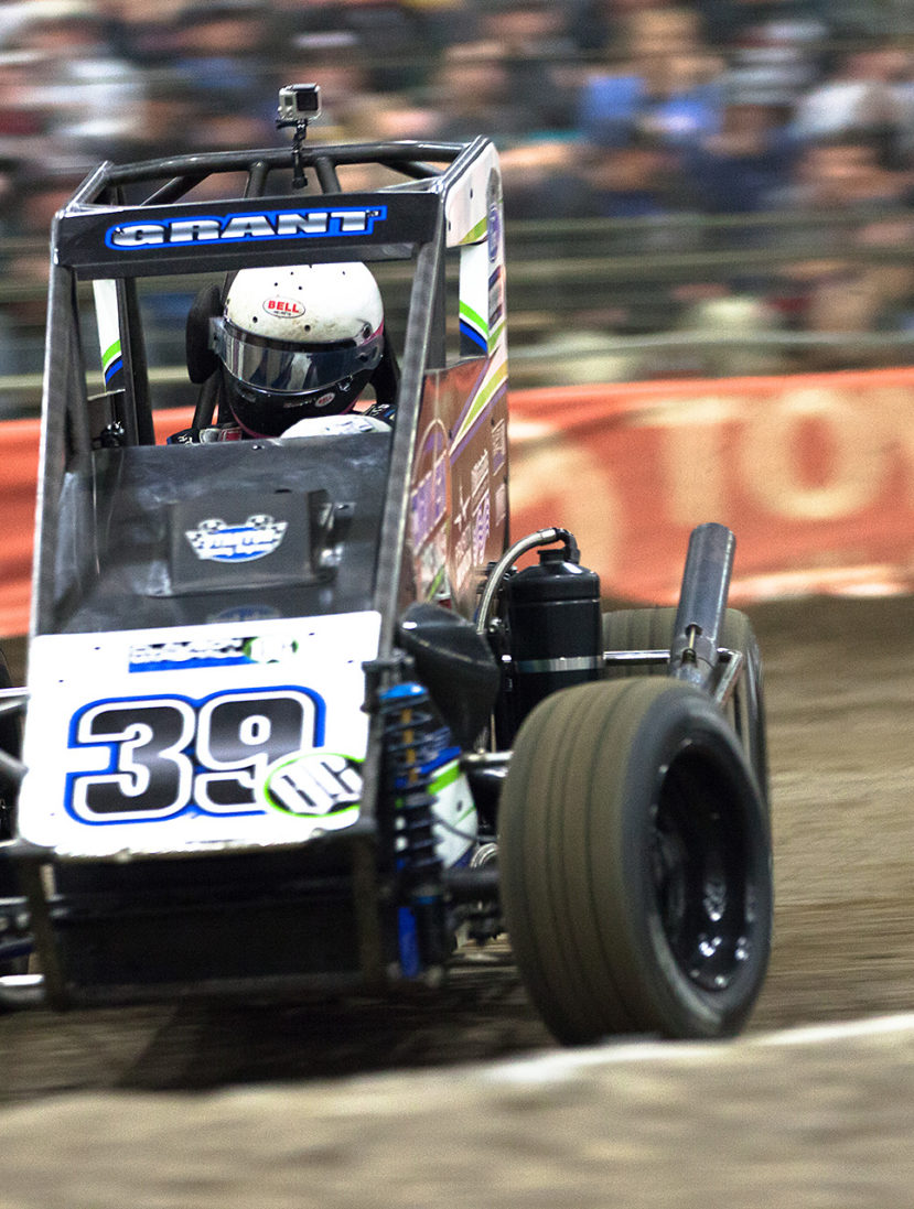 Wednesday January 11, 2017 TULSA, Oklahoma - Kunz Motosports driver; Rico Abreu battling it out during his heat on Wednesday night of The 31st annual Chili Bowl Nationals ( Jeffrey Turford / TDP )