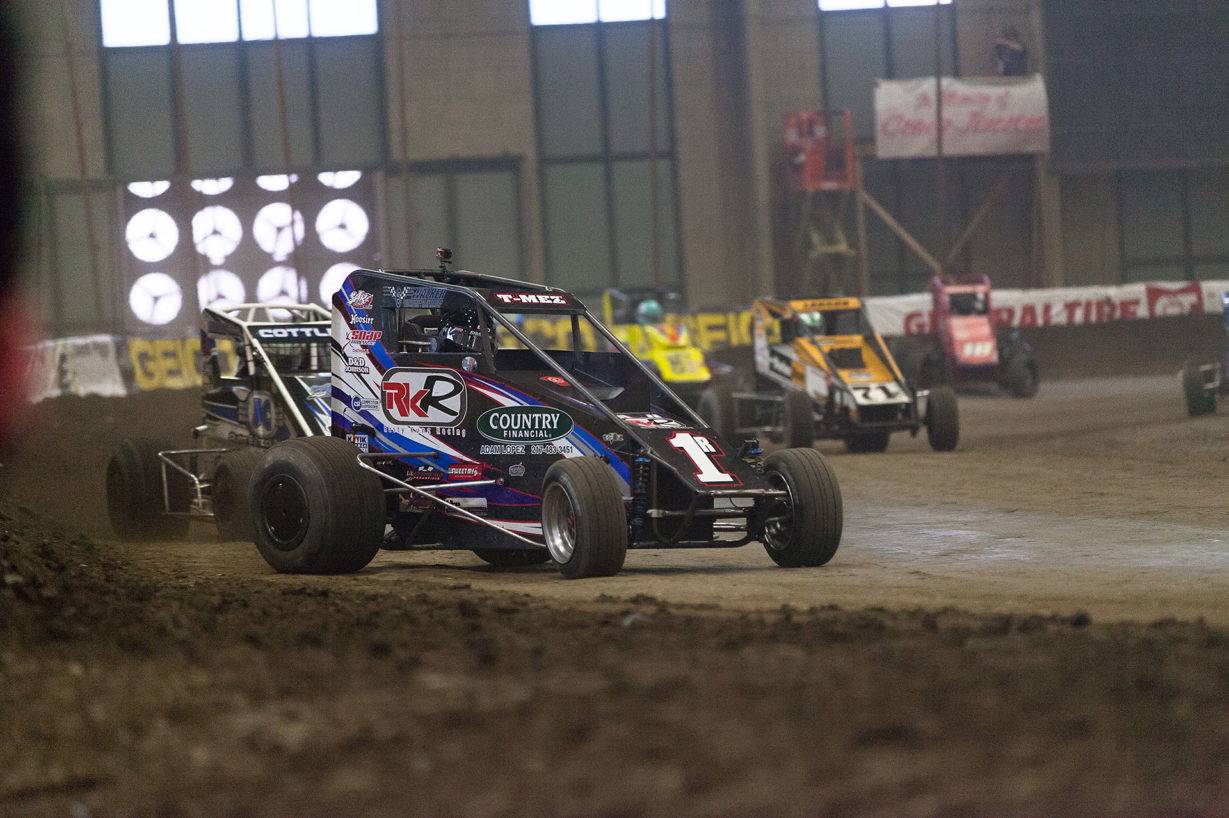 Saturday January 14, TULSA, Oklahoma - No. 1R of Thomas Meseraull leading the D-Feature of the 31st annual Lucas Oil Chili Bowl Nationals presented by General Tire ( Jeffrey Turford / TDP )