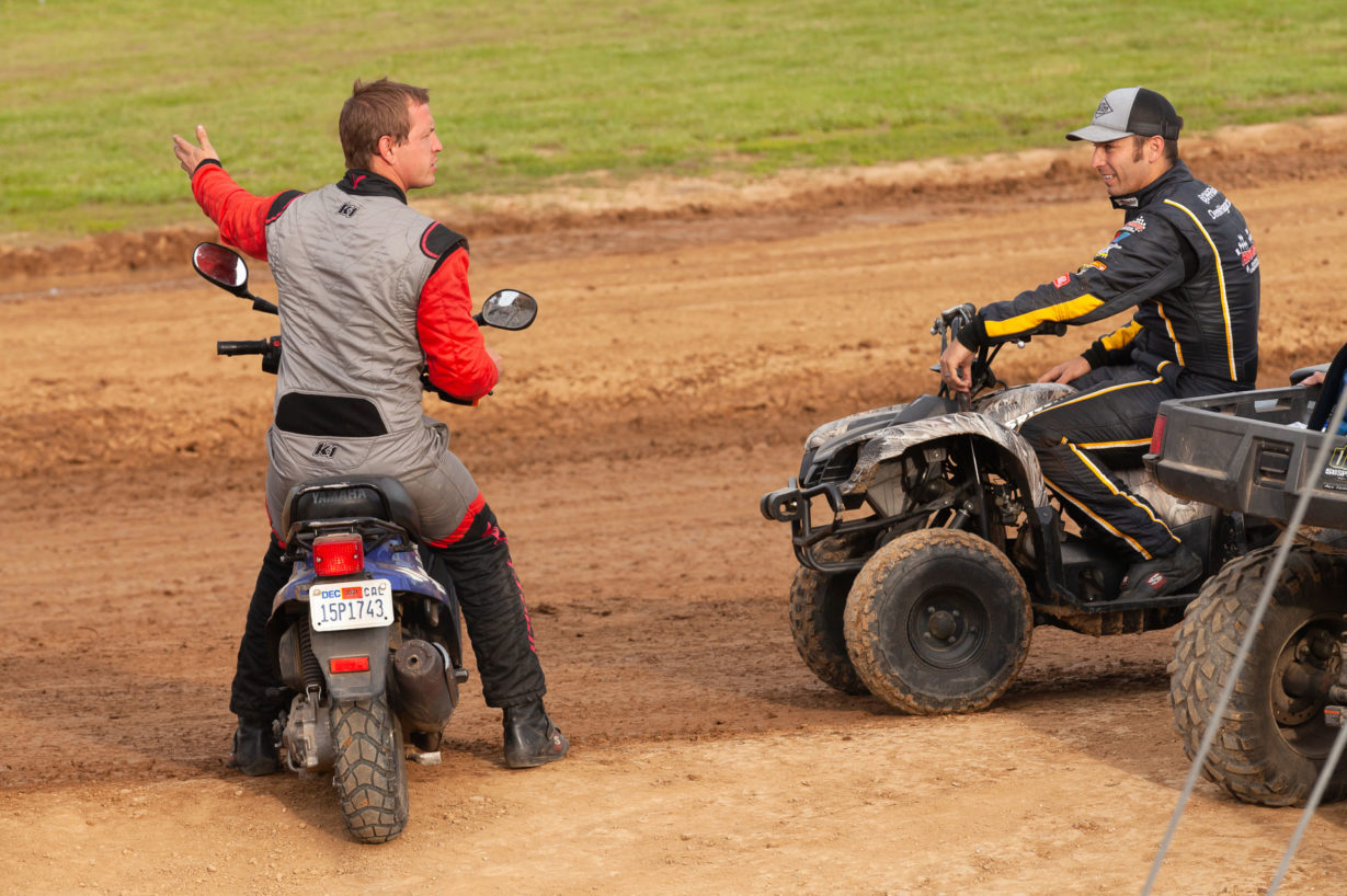 Sprint drivers J.J. Hickle (left) and Derek Hagar (right) chit chat during track prep on Sunday of the Lake Ozark Speedway Memorial Weekend Sprint and Midget Nationals. ( Jeffrey Turford / TDP )